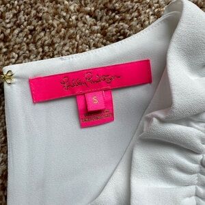 White Lily tank top size small